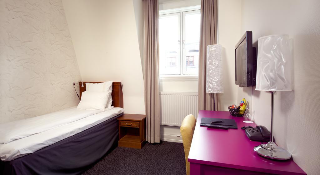 Home Hotel Savoy Oslo Exterior photo