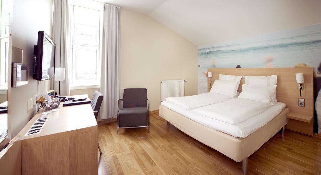 Home Hotel Savoy Oslo Exterior photo